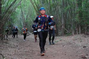 BIB: 921, 3505
                            <button type="button" onclick="openModal(4118672)" class="btn btn-primary btn-sm float-right btn-popup" data-toggle="modal" data-target=".modal-high-quality">
                        <i class="fas fa-shopping-cart"></i> Add to Cart
                    </button>
                                            <button type="button" onclick="isThisMe(4118672, true)" class="btn btn-success btn-sm float-right btn-popup btn-isme hidden" data-toggle="tooltip" data-placement="bottom" title="นี่คือรูปของคุณใช่ไหม คลิกที่นี่เพื่อเอาเข้าอัลบั้ม">
                        <i class="fas fa-plus"></i> Add to album
                    </button>
                    <button type="button" onclick="isThisMe(4118672, false)" class="btn btn-warning btn-sm float-right btn-popup btn-isnotme hidden">
                        <i class="fas fa-ban"></i> Remove from album
                    </button>